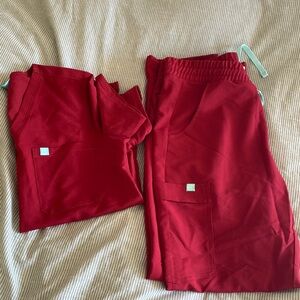 GARDE MALADE scrub set